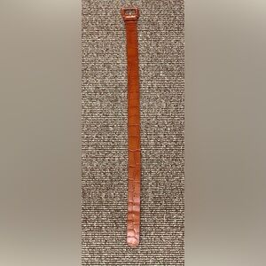 Women’s Small Brown Textured Patterned Brass Buckle Leather Belt Harken